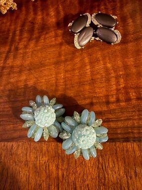 Vintage Sky Blue Floral Cluster Clip-On Earrings